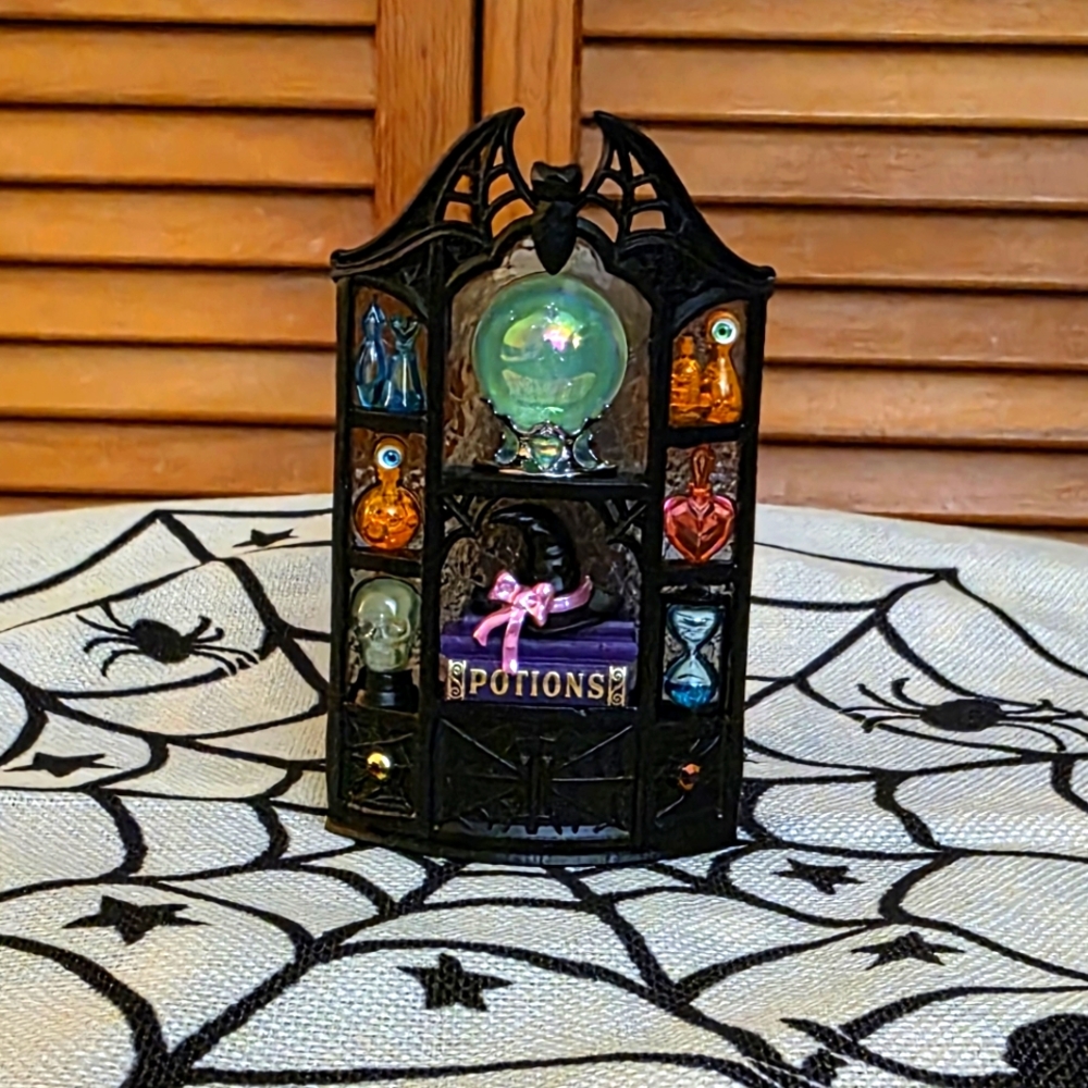 NWT Bath and Body Works Witchy Potions Cabinet Wallflowers Scent Control Plug